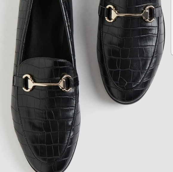 Brand New H &M Loafers. New with no Box. - Picture 2 of 5